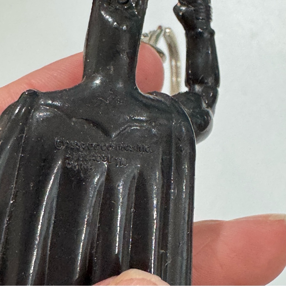 Batman and Robin Keychain Set - Picture 11 of 13